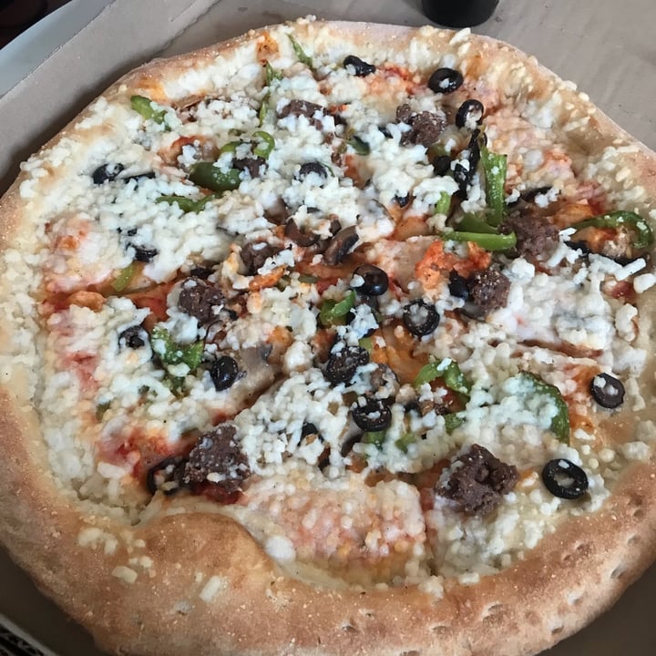 photo of Papa John's Vicuña Mackenna the vegan royal shared by @diegorozas10 on  11 Dec 2021 - review