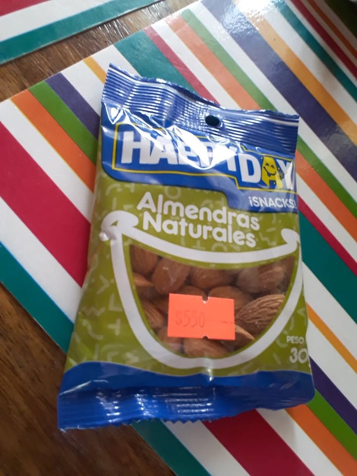photo of Happyday Almendras shared by @nicolebarros97 on  07 Jan 2020 - review