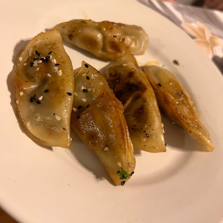 photo of Koko Dumplings de hongos y tofu shared by @canica on  21 Jun 2022 - review