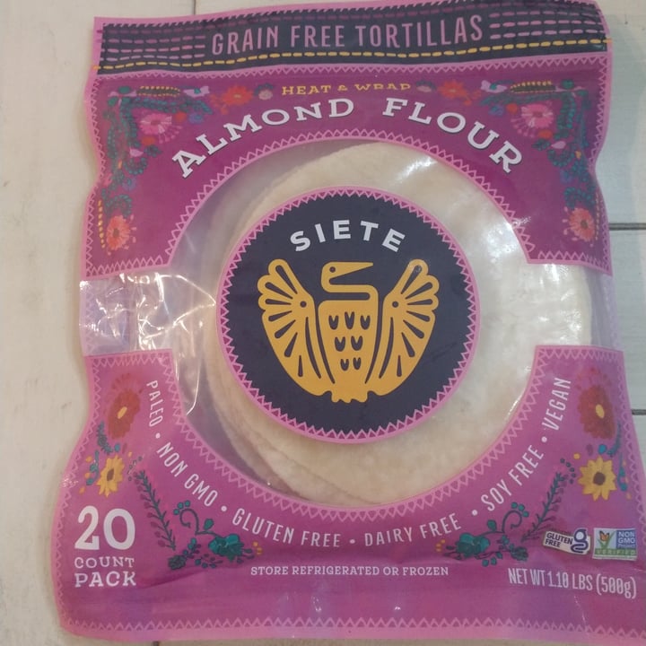 photo of Siete Family Foods Almond Flour Tortillas shared by @mynameislisa on  27 Jun 2022 - review