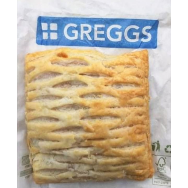 review photo of Greggs Sausage, Bean & CheeZe Melt shared by @pixiechick on 19 Sep 2021 - review