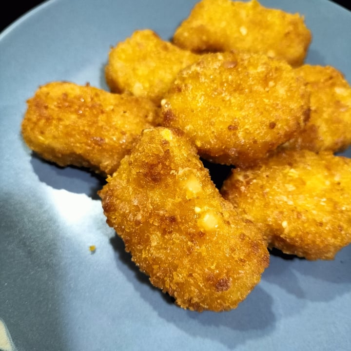 photo of Newind foods Crispy Nuggets con daditos Violife shared by @nereamp5 on  12 Dec 2022 - review