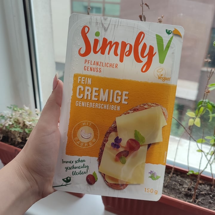 photo of Simply V Fein Cremige Genießerscheiben shared by @flouredfingers on  19 Aug 2022 - review