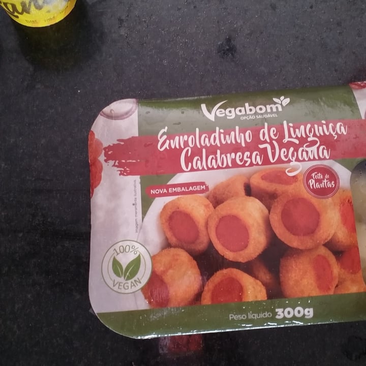 photo of Vegabom Enroladinho de Salsicha Vegana shared by @giulianabittencourt on  23 Apr 2022 - review
