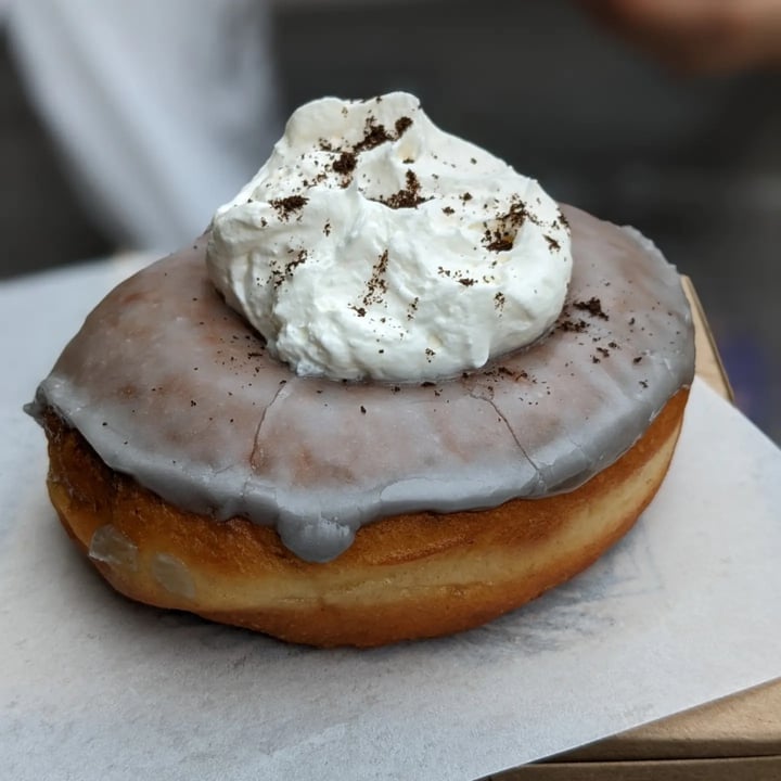 review photo of Doe Donuts Portland Fog shared by @veganjuliana on 16 Jun 2022 - review