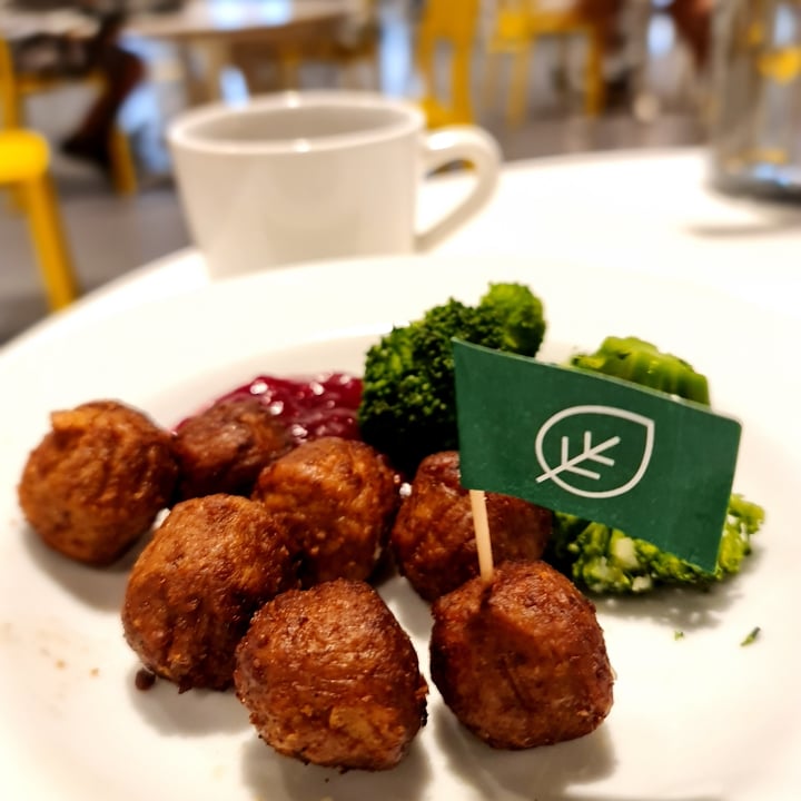 photo of IKEA Restaurant Plant balls shared by @parismelody on  04 Oct 2021 - review