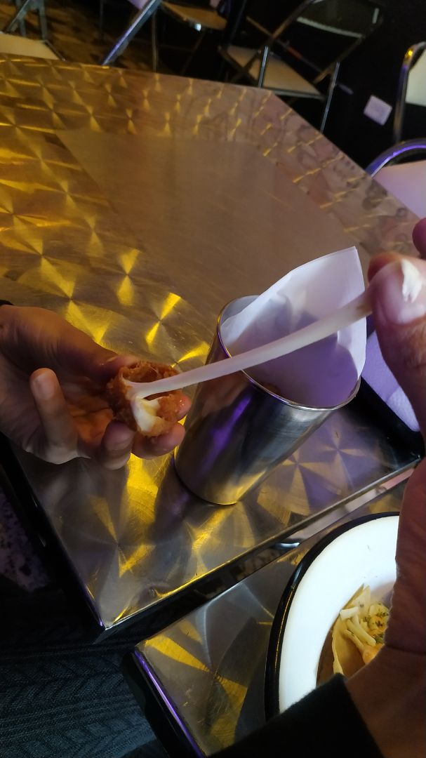 review photo of Elektra Punk & Food Bolitas de queso shared by @paulizk17 on 05 Feb 2020 - review