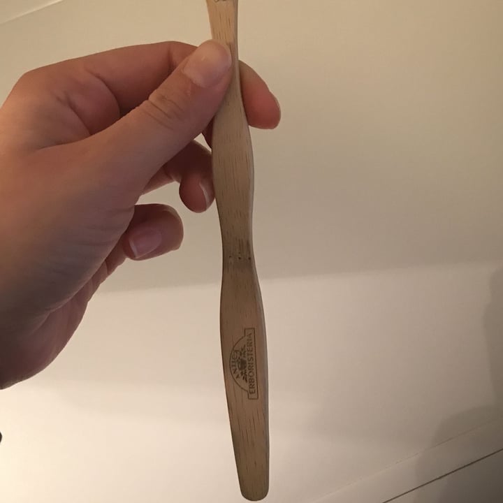 photo of Antica erboristeria Spazzolino in Bamboo shared by @carolwaleed on  11 Dec 2021 - review