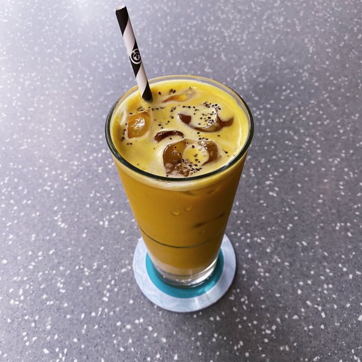 photo of Privé Paragon Turmeric-Ginger Soy Latte shared by @astxnto on  21 Jan 2021 - review