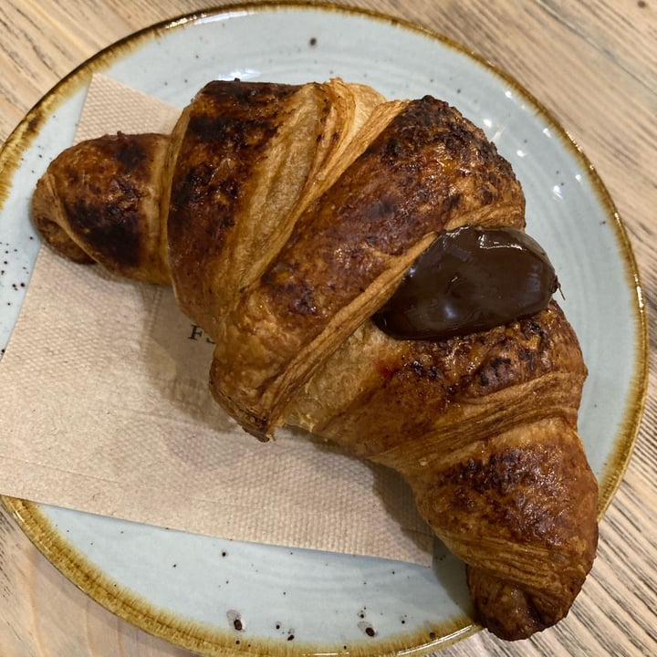 photo of Pappare Croissant con Nocciolata Vegan shared by @homemademood on  21 Nov 2022 - review