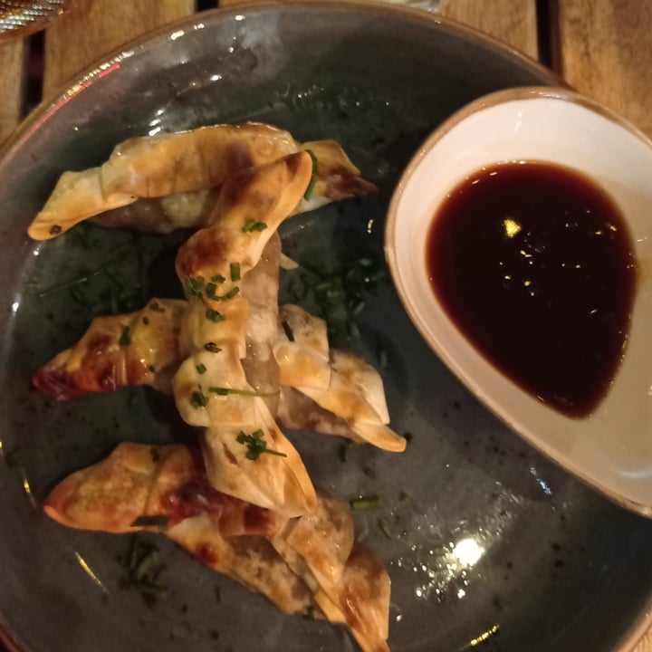 photo of Amarre 69 Gyozas shared by @nuriawashungry on  01 Jun 2022 - review