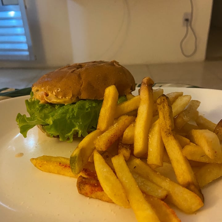 review photo of B-Vegan Gastronomia Vegetariana Hambúrguer shared by @renatasantos on 15 Aug 2022 - review