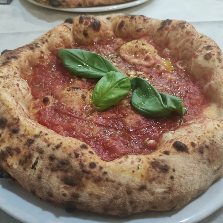 review photo of Pizzeria Ciro & Ciro Di Ceci Ciro Pizza Marinara shared by @debsss on 16 Dec 2022 - review