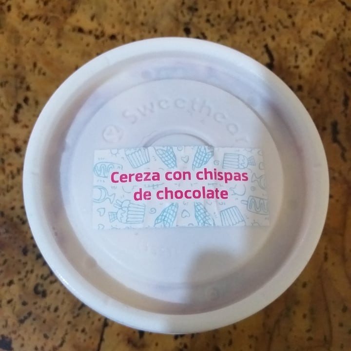 photo of Código Morsa Helado De Cereza Con Chispas De Chocolate shared by @marhelene on  25 Jul 2020 - review