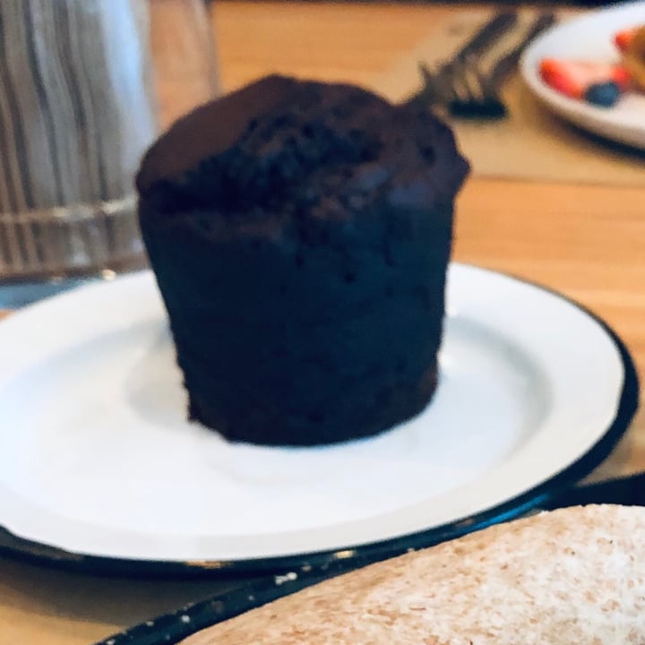 photo of OL'DAYS Coffee and Deli Muffin de chocolate vegano shared by @agostinalv on  23 Jul 2021 - review