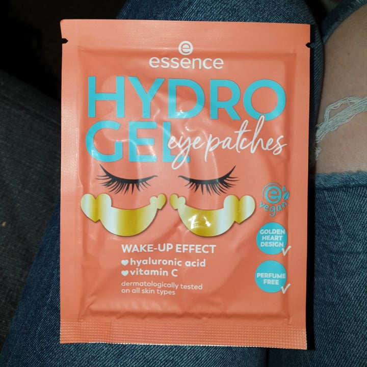 photo of Essence  hydro gel eye patches wake up effect shared by @alexandriacaitlyn on  10 Jun 2022 - review