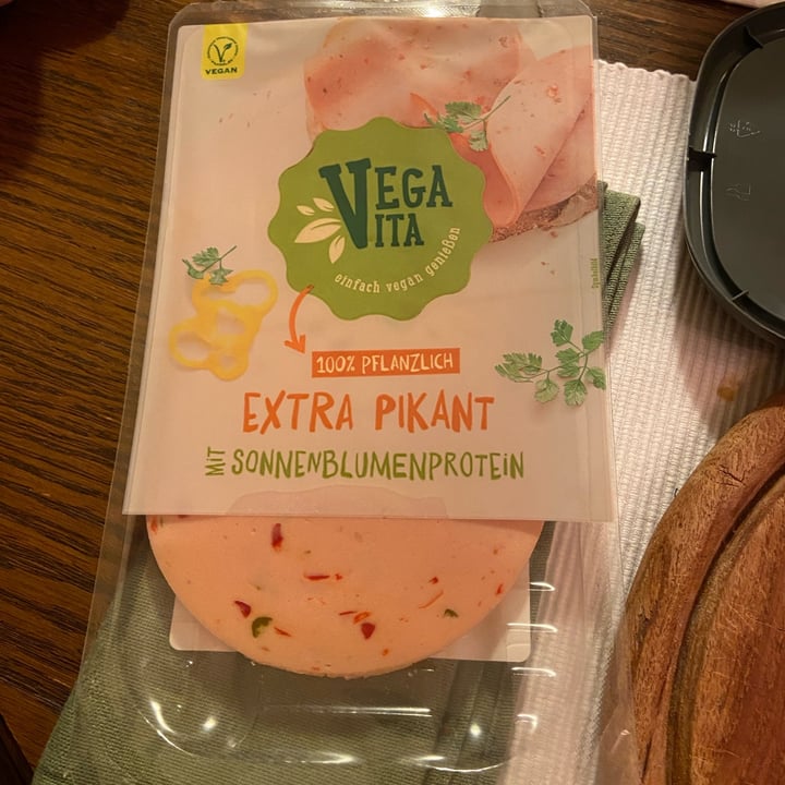 photo of Vegavita Extra Pikant shared by @elisa7 on  02 Oct 2022 - review