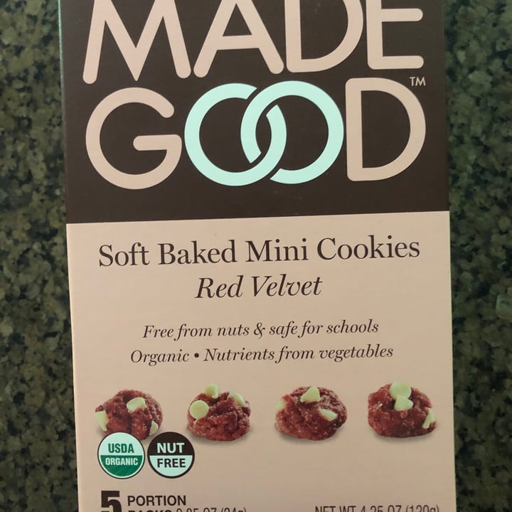 photo of Made Good Red velvet soft baked mini cookies shared by @karenasp on  27 May 2020 - review