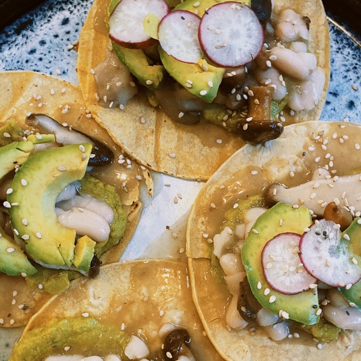 review photo of Petiscos Gastrobar Tacos vexetais shared by @saradoval on 02 Nov 2021 - review