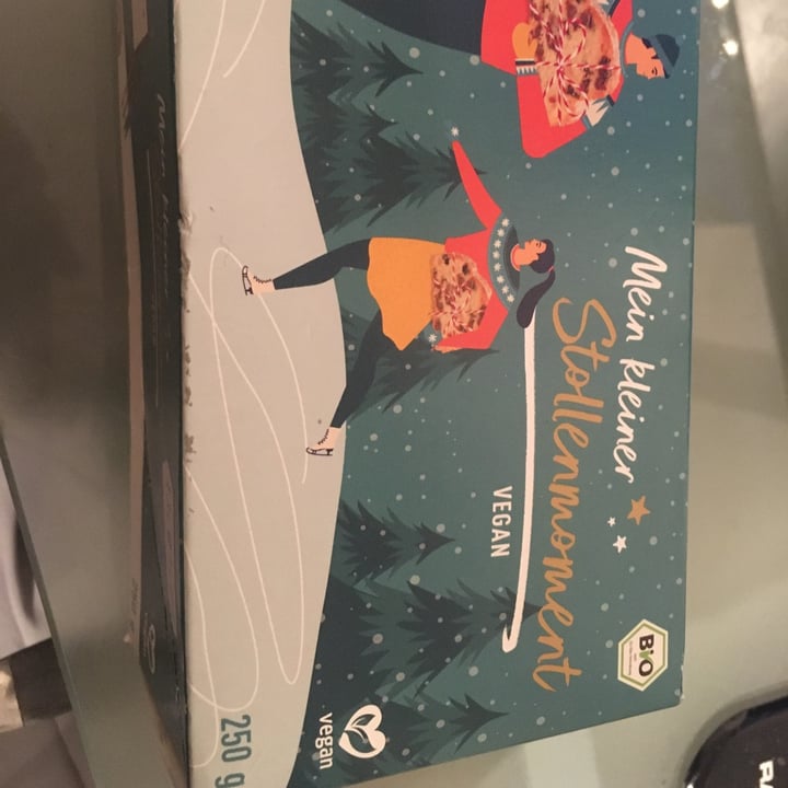 photo of Herzberger Christstollen shared by @noahhoop on  05 Jan 2021 - review