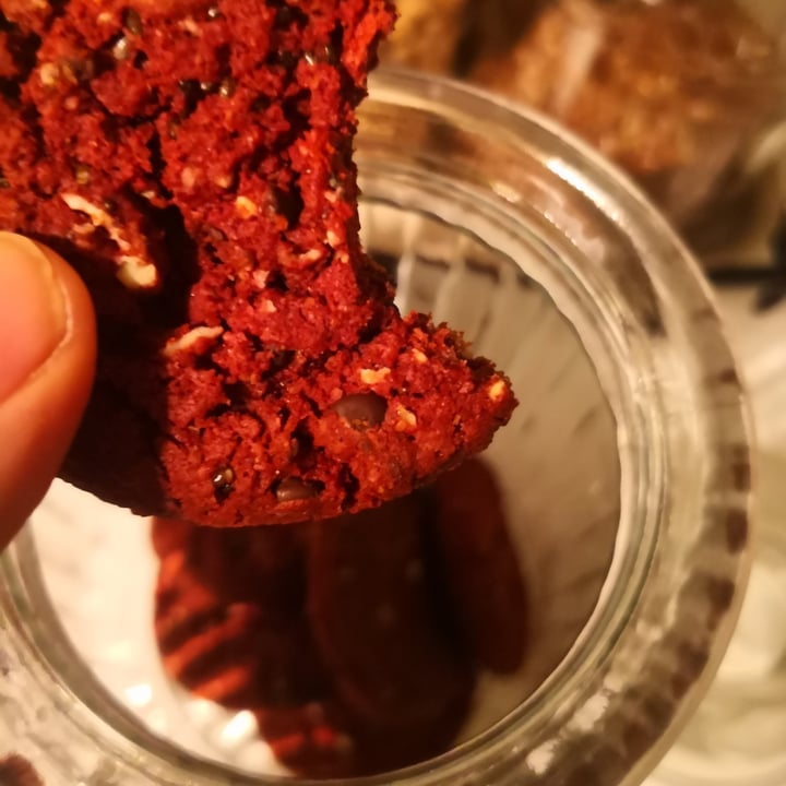 photo of Vemondo Vegan Oat Cookies Chocolate, Beetroot and Seeds shared by @saurex on  31 Jan 2022 - review