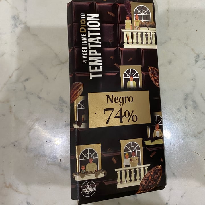 photo of Dia% Chocolate NEGRO 74% shared by @martinaldd on  31 Oct 2022 - review