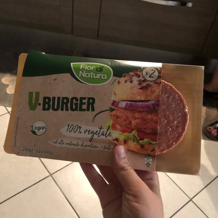 photo of Fior di Natura V-Burger shared by @frauri on  25 Jun 2022 - review