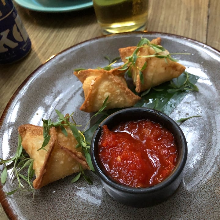 review photo of Plantasia Crispy wonton shared by @susylhoist on 12 Jul 2022 - review