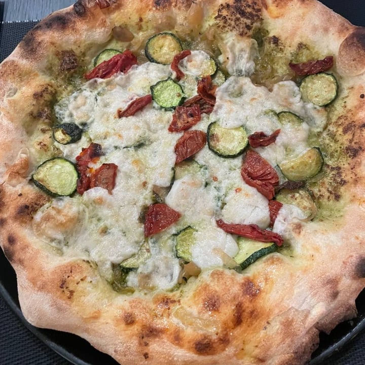 photo of Pizzeria "I Partenopei" Brescia Pestata shared by @annaboodmann on  28 May 2022 - review