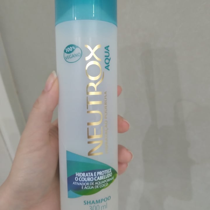 review photo of Neutrox Shampoo neutrox shared by @leticiariibeiro on 22 Apr 2022 - review