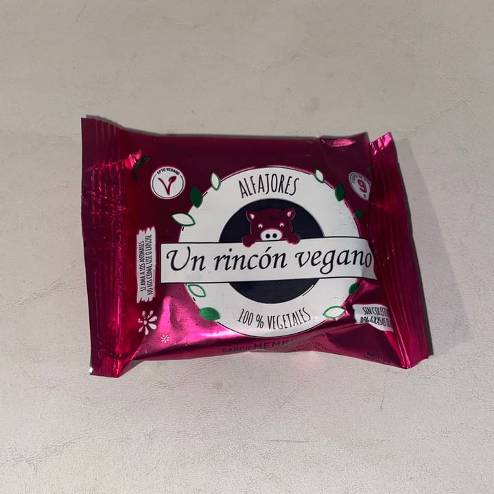 photo of Un Rincón Vegano Alfajor de Membrillo shared by @1234sb on  16 Jun 2021 - review