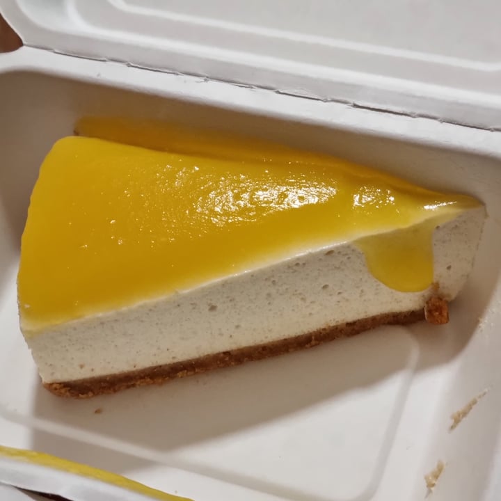 review photo of Verdechiaro CheeseCake di avena con gelée di mango shared by @fettadipanetosto on 08 Apr 2022 - review