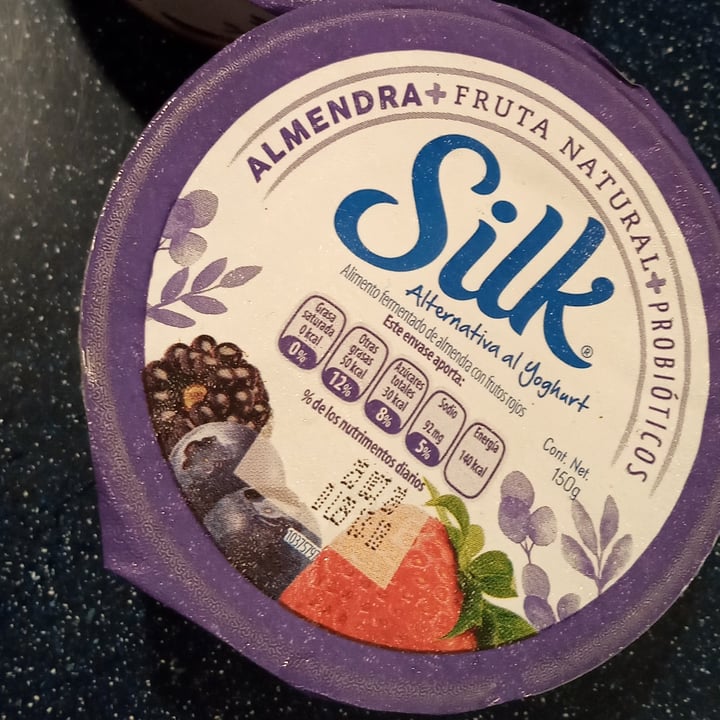 photo of Silk Triple Berry Alternative Yogurt shared by @tete2107 on  27 Sep 2020 - review