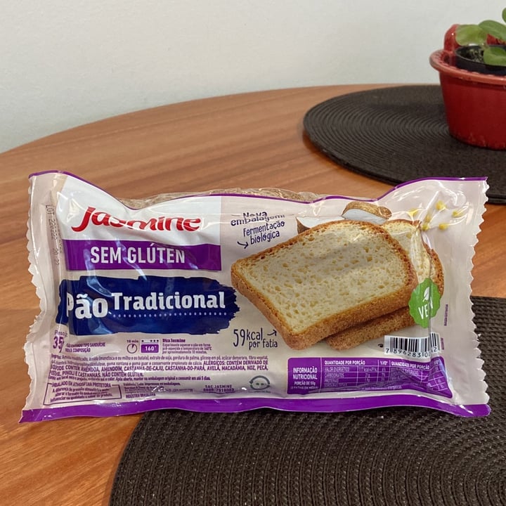 review photo of Jasmine Pão Tradicional Sem Glúten shared by @anaovalhe on 19 May 2022 - review