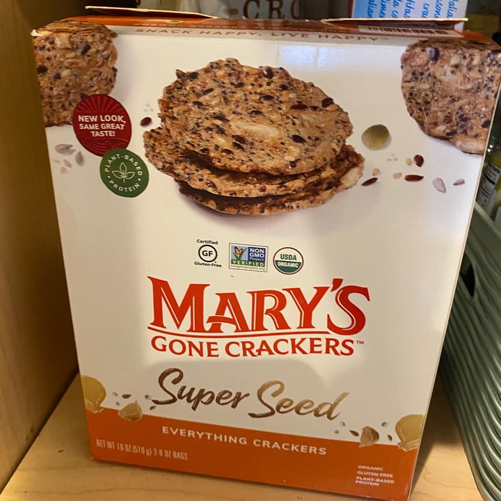photo of Mary's Gone Crackers Super Seed Classic shared by @isabellaferri on  13 Mar 2022 - review