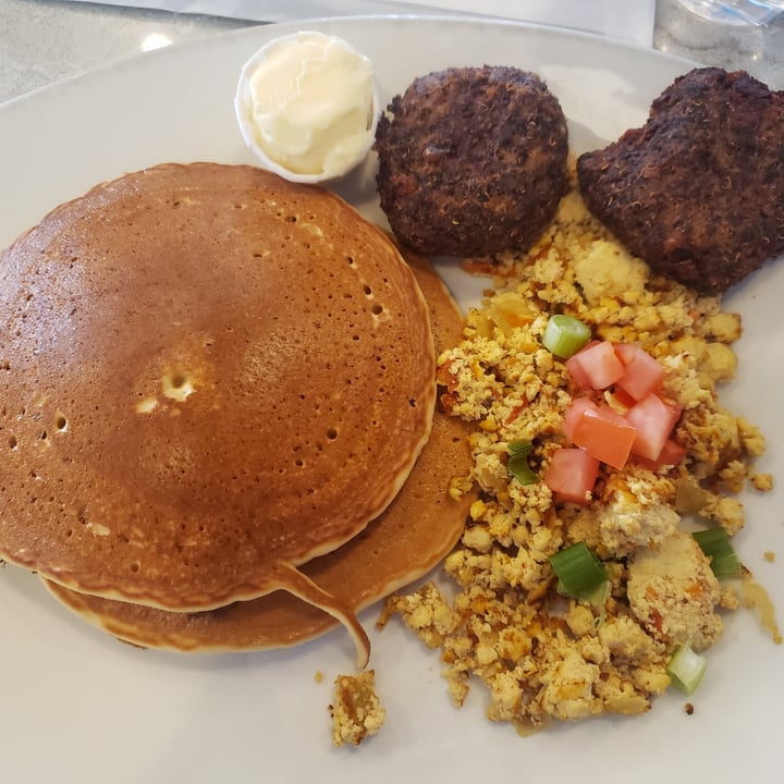 photo of Kerbey Lane Cafe Vegan Breakfast Platter shared by @teregami on  19 Aug 2020 - review