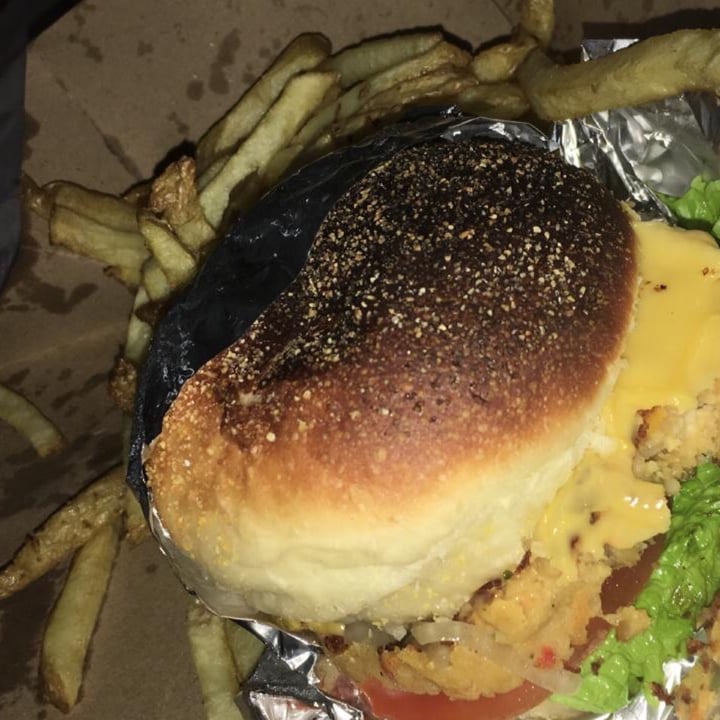 photo of Pappa's Blues Hamburguesa Vegana shared by @candelaflores on  25 Feb 2021 - review