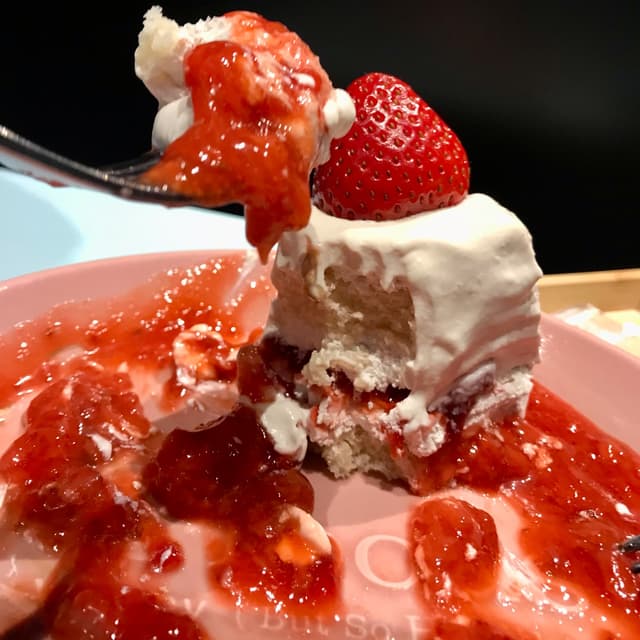 「melted plant based premium short cakes」の料理の写真