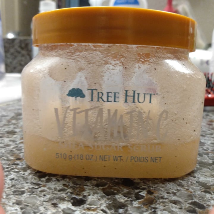 review photo of Tree Hut Vitamin C Shea Sugar Scrub shared by @tripthedarkness7 on 05 Aug 2020 - review