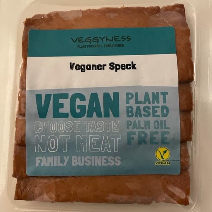 photo of Veggyness Veganer Speck shared by @esclaire on  18 Nov 2021 - review