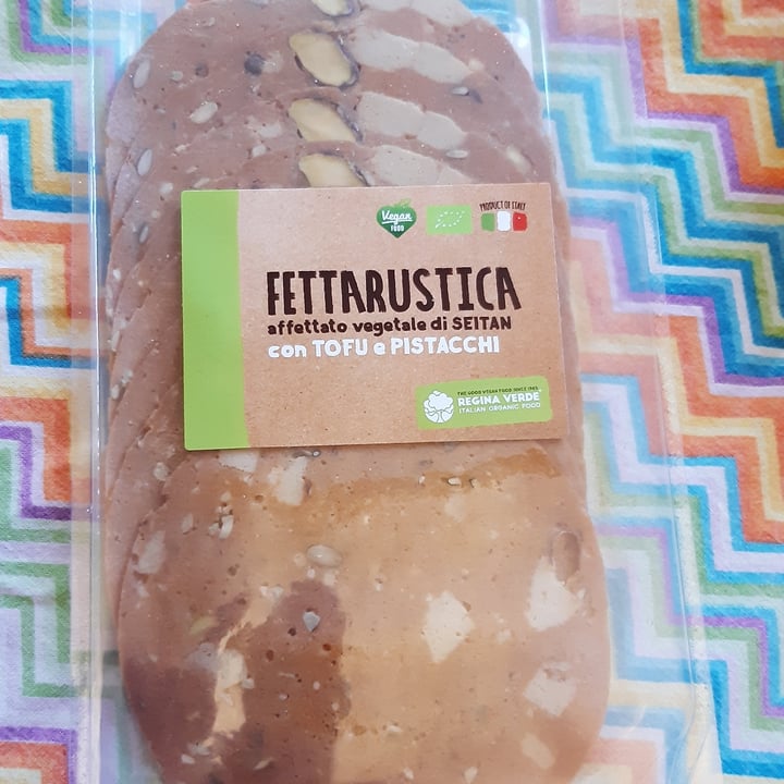 photo of Regina Verde Fettarustica con tofu e pistacchi shared by @mattii on  27 Mar 2022 - review