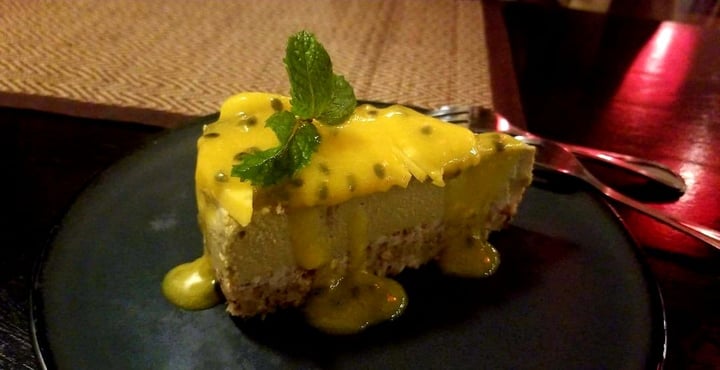 review photo of Goodsouls Kitchen Passionfruit cheese cake shared by @criselefantasia on 20 Nov 2019 - review