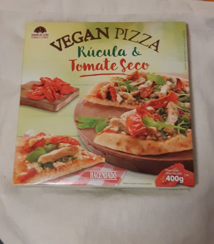 photo of Hacendado Vegan Pizza Rúcula & Tomate Seco shared by @supernessa80 on  05 Dec 2019 - review