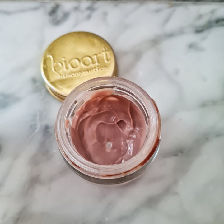 review photo of Bioart Creme Facial Bioresveratrol shared by @gisellafadda on 09 May 2022 - review