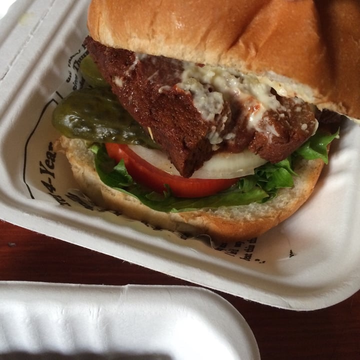 photo of Vegan Streetfood Deli - Obs Ribz burger shared by @sylvacharm on  16 Jul 2021 - review
