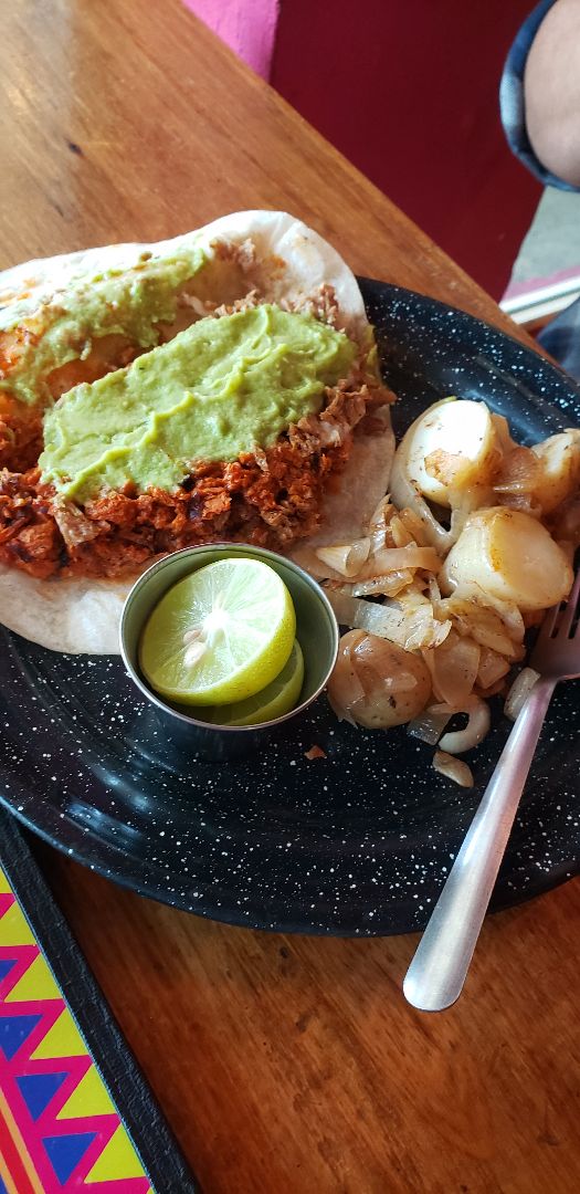 photo of Revolucion Verde Campechana shared by @katiardz on  18 Jan 2020 - review