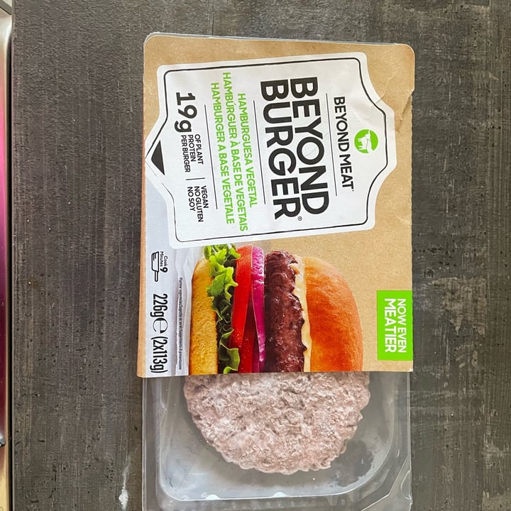 review photo of Beyond Meat Beyond Burger Plant-Based Patties shared by @veve3192 on 02 Oct 2022 - review