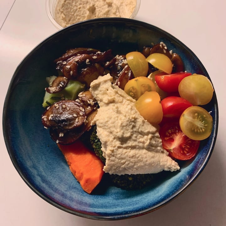 photo of Marks & Spencer Food (M&S) Houmous With Extra Virgin Olive Oil shared by @erikah on  21 Oct 2020 - review