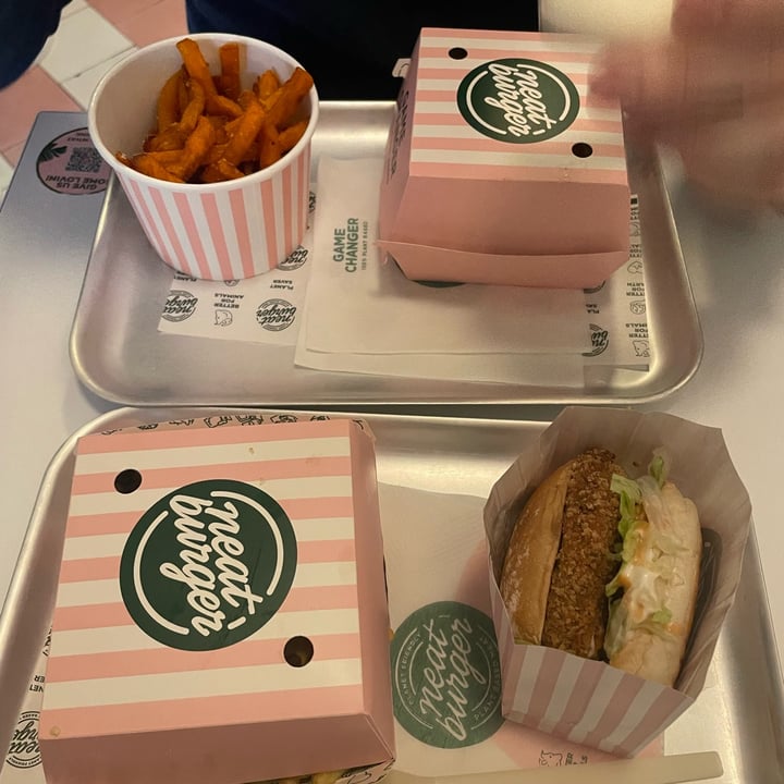 photo of Neat Burger Chick'n burger shared by @alyrauff on  16 Jan 2022 - review