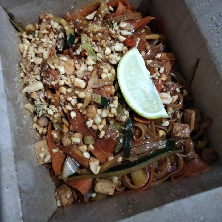 photo of Tizar Gourmet Restaurante y Urban Food Pad Thai veggie shared by @retardedunicorn on  18 Dec 2021 - review